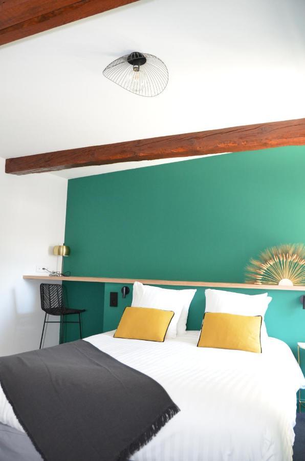 Chez Flo Hotel Parentis-en-Born Bagian luar foto