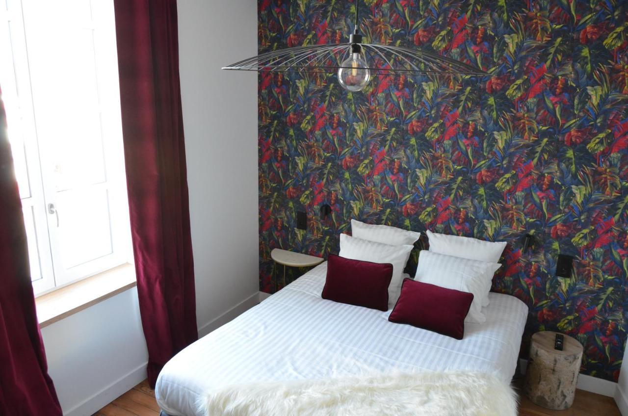 Chez Flo Hotel Parentis-en-Born Bagian luar foto